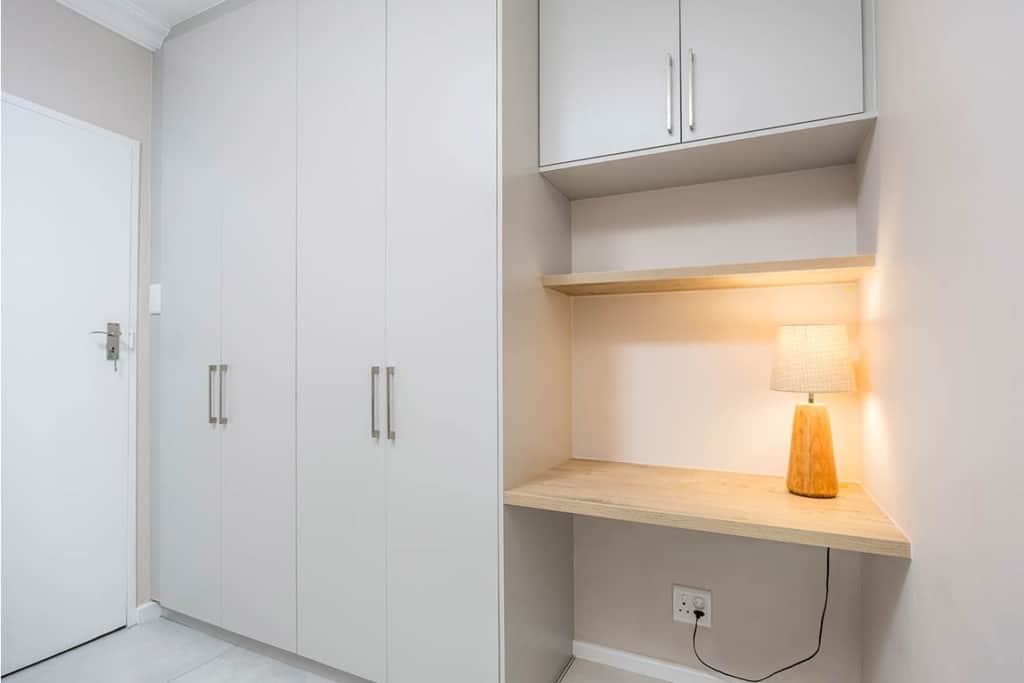 Horn (C) Bedroom Cupboards